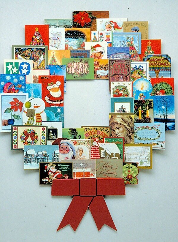 Here are 5 simple Christmas card holder ideas that would look great in ...